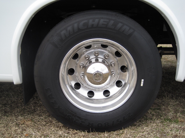 bus sales, ameritrans freightliner, tr