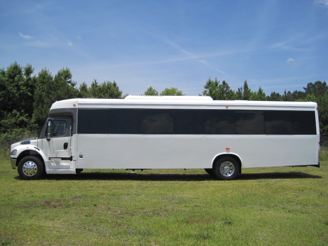freightliner bus, l