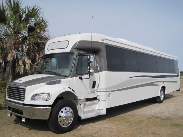 ameritrans freightliner bus with restroom