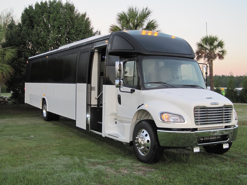 freightliner m2 vista 45 passenger bus restroom, lights