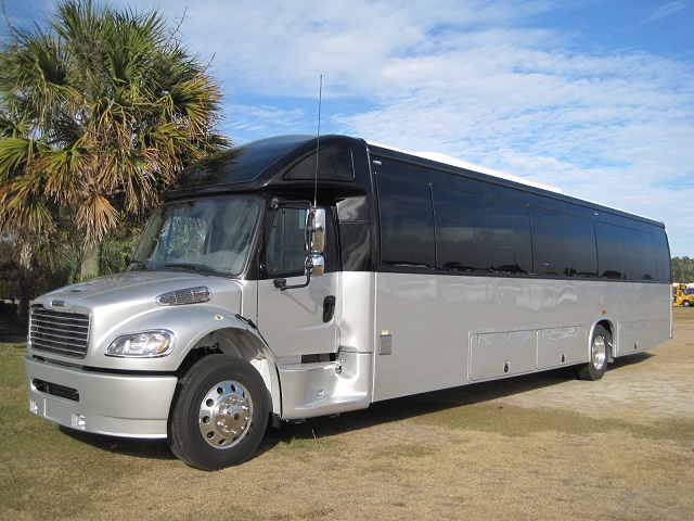 freightliner m2 coach buses with under floor luggage