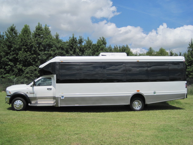 Dodge Ram Buses for Sale, Ameritrans R330, l