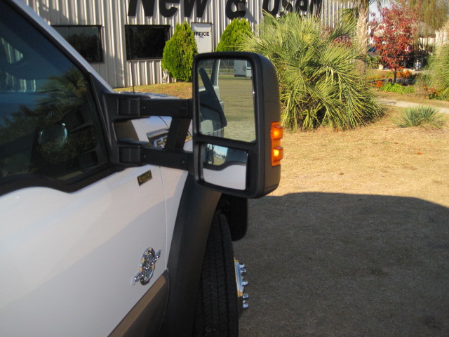 Krystal K33 Ford F550, mirror