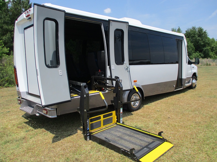 buses with paassenger front viewing windows, lift